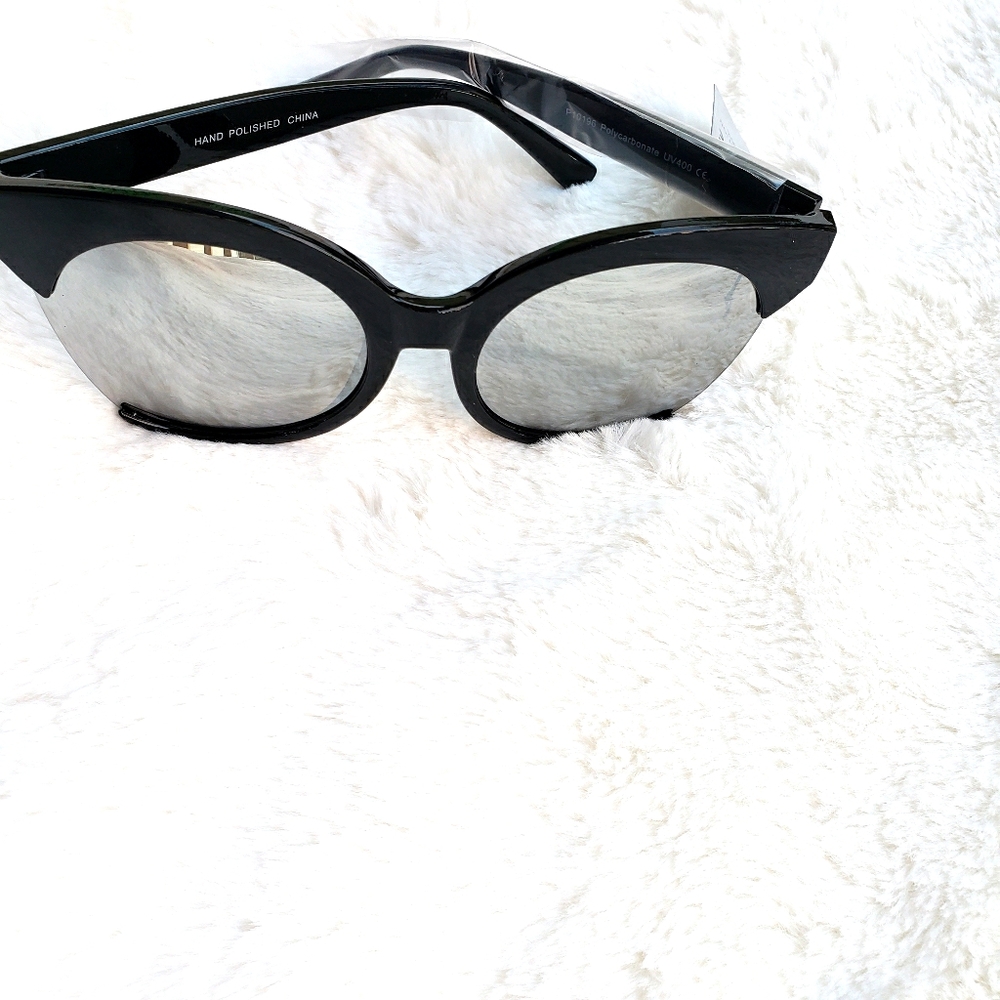 Women’s Sunglasses 🕶